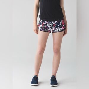 Lululemon Speed Pop Cut Boom Juice Multi Black Red Athletic Short Size 4